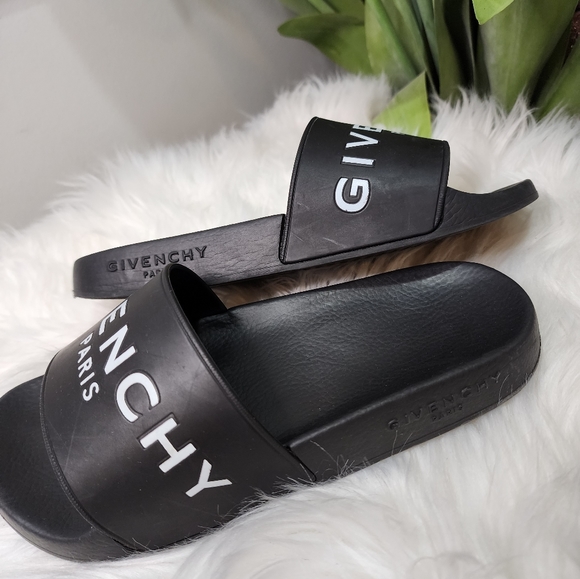 Givenchy Logo  Women Pool Slides size6 - Picture 7 of 13
